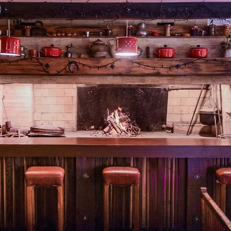 Hotel Pahuljica ヴラシチ エクステリア 写真