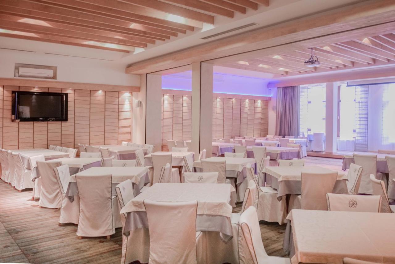 Hotel Pahuljica ヴラシチ エクステリア 写真