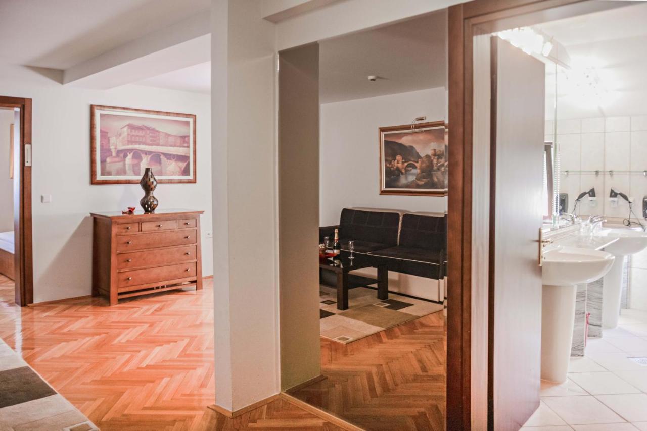 Hotel Pahuljica ヴラシチ エクステリア 写真