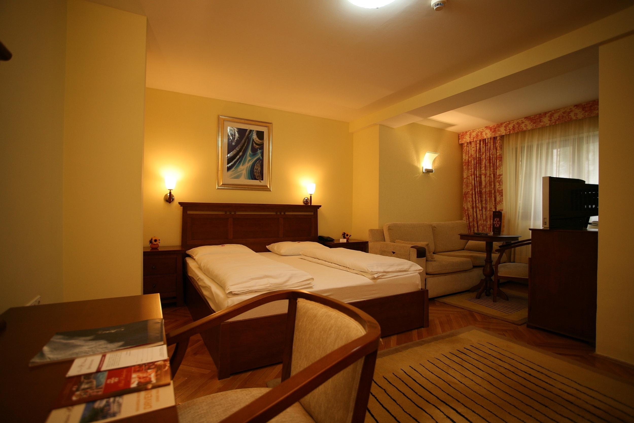 Hotel Pahuljica ヴラシチ エクステリア 写真