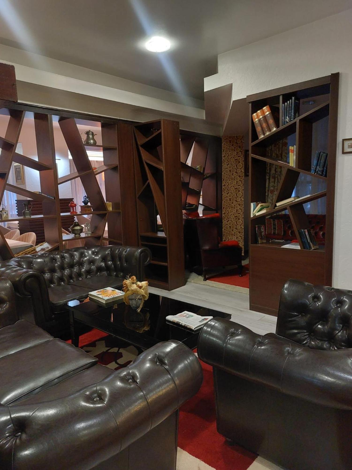 Hotel Pahuljica ヴラシチ エクステリア 写真