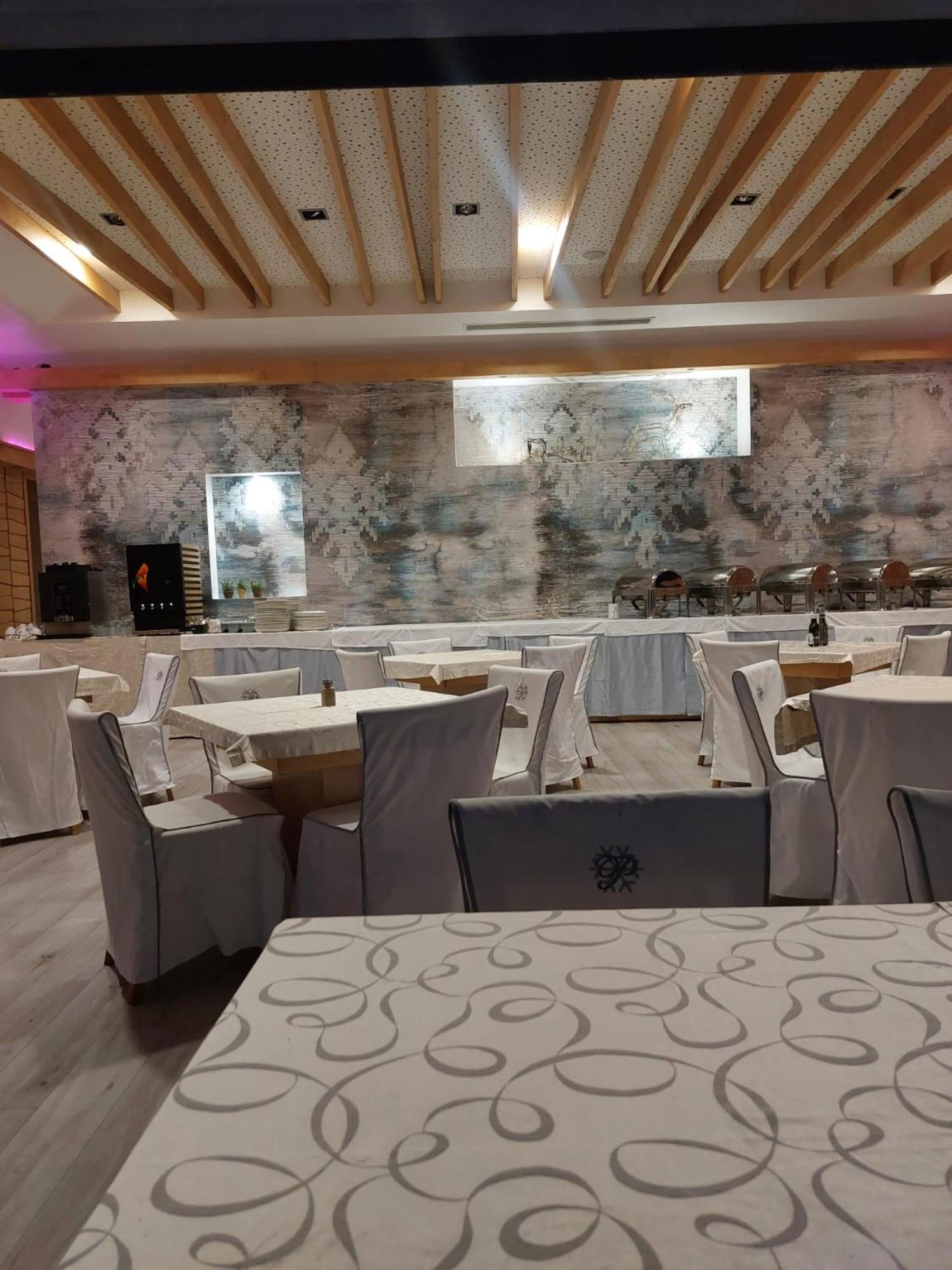 Hotel Pahuljica ヴラシチ エクステリア 写真